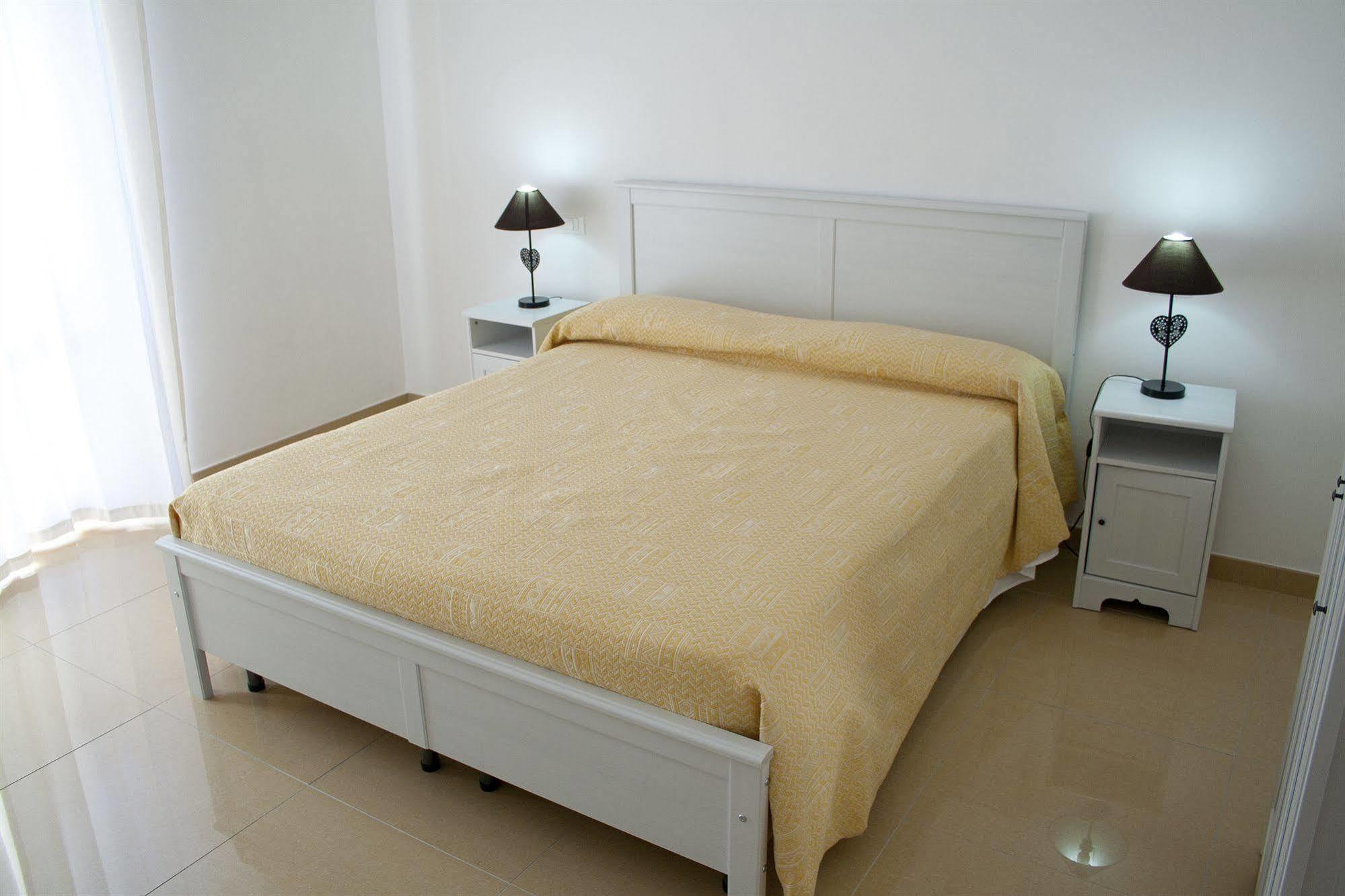 ليتشي B&B Artemide المظهر الخارجي الصورة